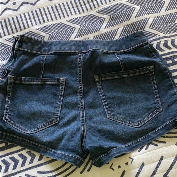 Shorts bundle!!💰 - Picture 5 of 12